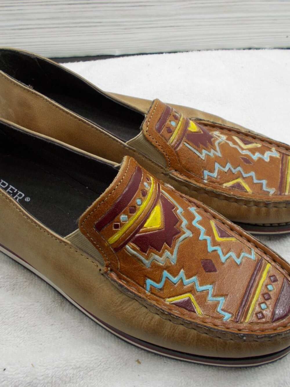 Roper Women's 9.5 Pocahontas Tan Leather Aztec Print Slip-On Loafer Shoes - Picture 3 of 4